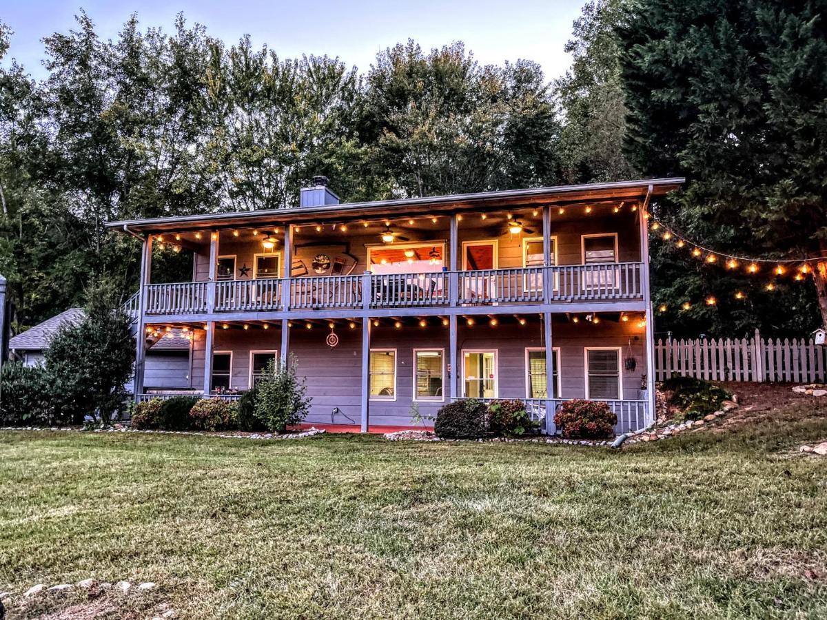 Ole Smoky Bnb - Game Room, Hot Tub, Mtn Views! Pigeon Forge Exterior photo