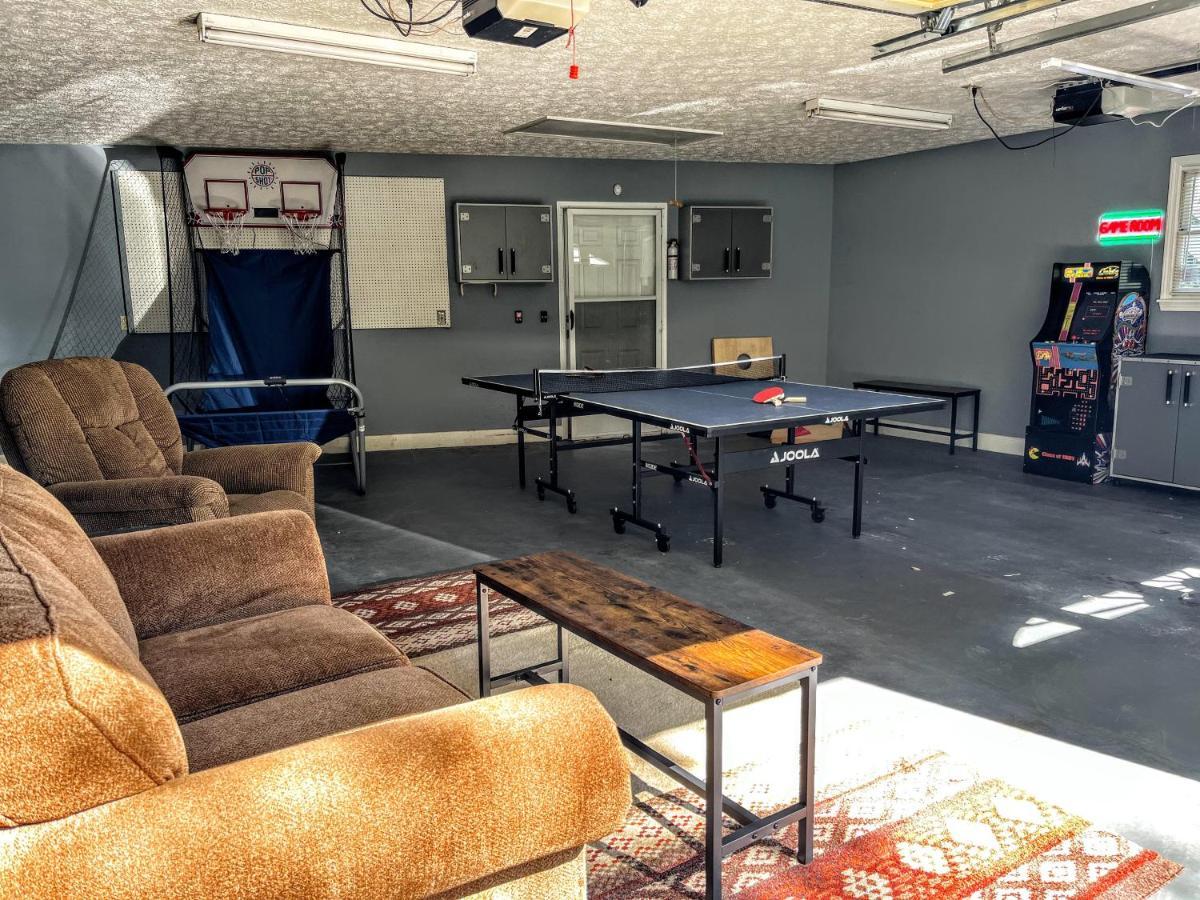 Ole Smoky Bnb - Game Room, Hot Tub, Mtn Views! Pigeon Forge Exterior photo